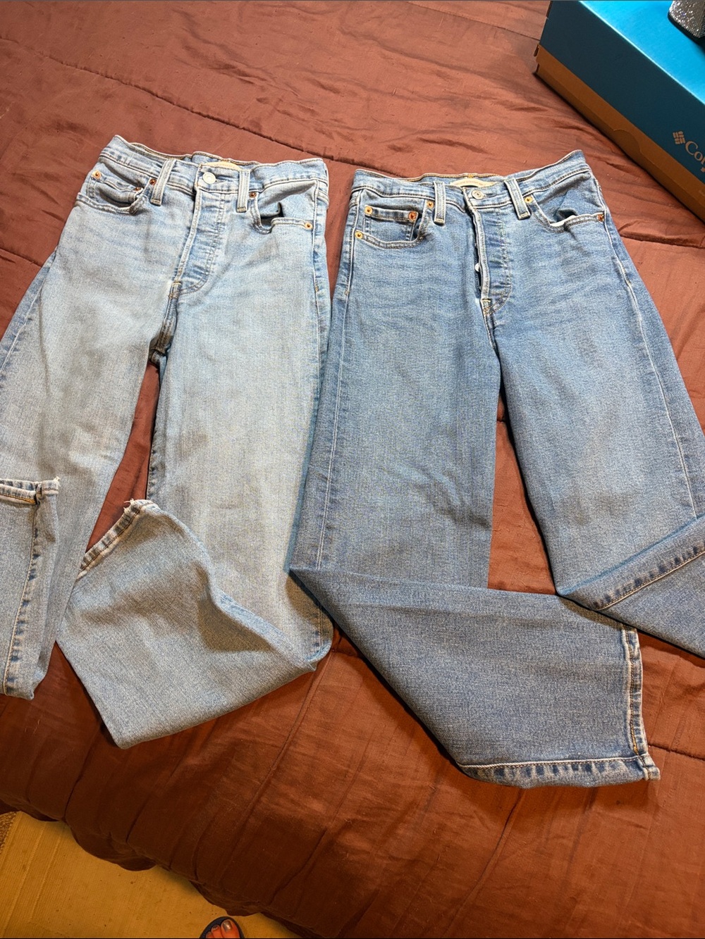 Ribcage Straight Ankle Jean by Levi’s Brand.  EUC!
